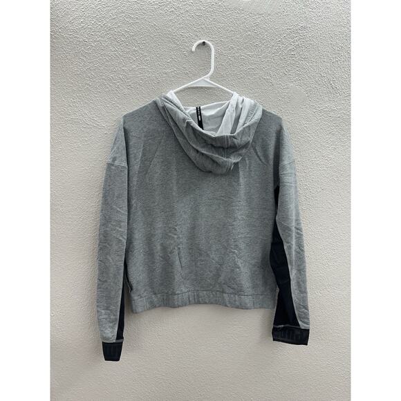 Puma Womens Jacket Size Small Gray Zip Up Puma Training Hooded Sweatshirt - Picture 7 of 11